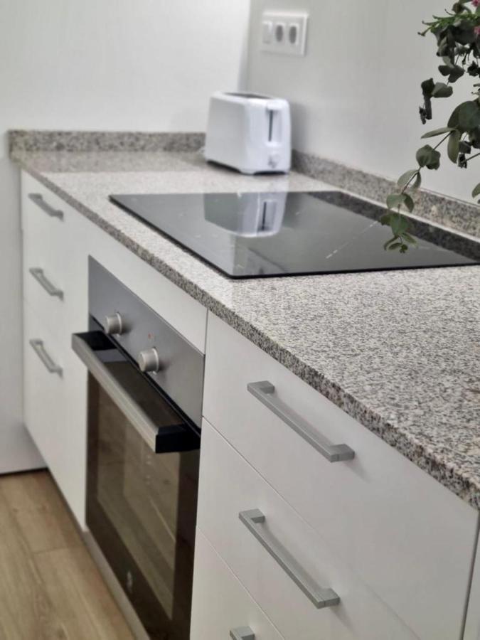 סביליה Apartamentos Rg Hospital Valme מראה חיצוני תמונה