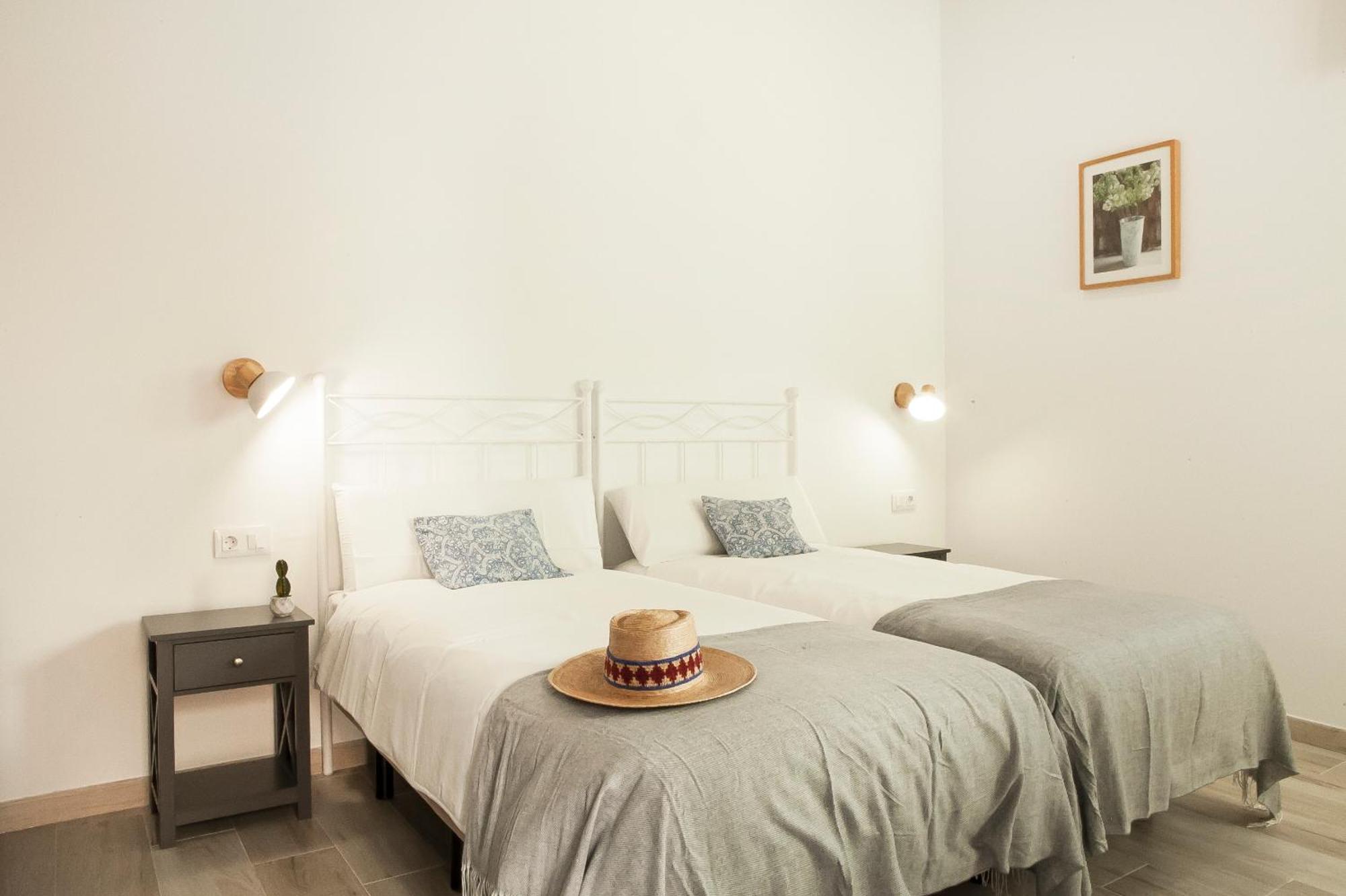 סביליה Apartamentos Rg Hospital Valme מראה חיצוני תמונה